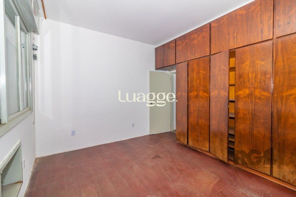 Casa à venda com 5 quartos, 117m² - Foto 4