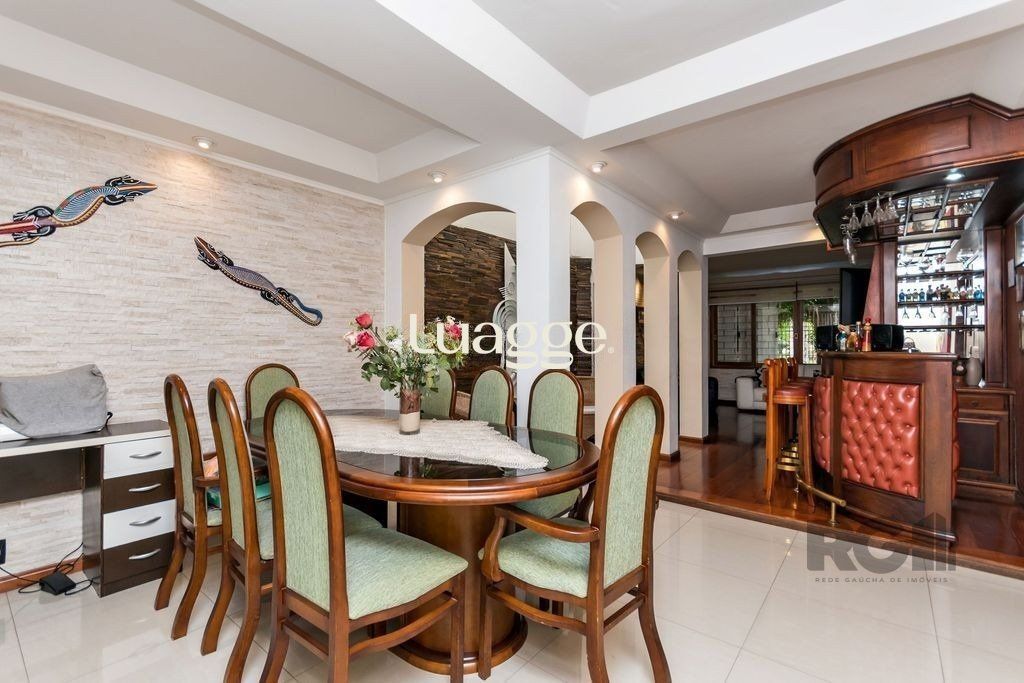 Casa à venda com 5 quartos, 381m² - Foto 7