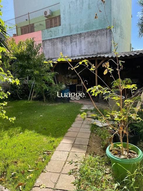 Casa à venda com 2 quartos, 93m² - Foto 11