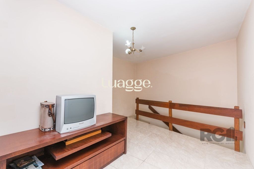 Casa à venda com 5 quartos, 381m² - Foto 32