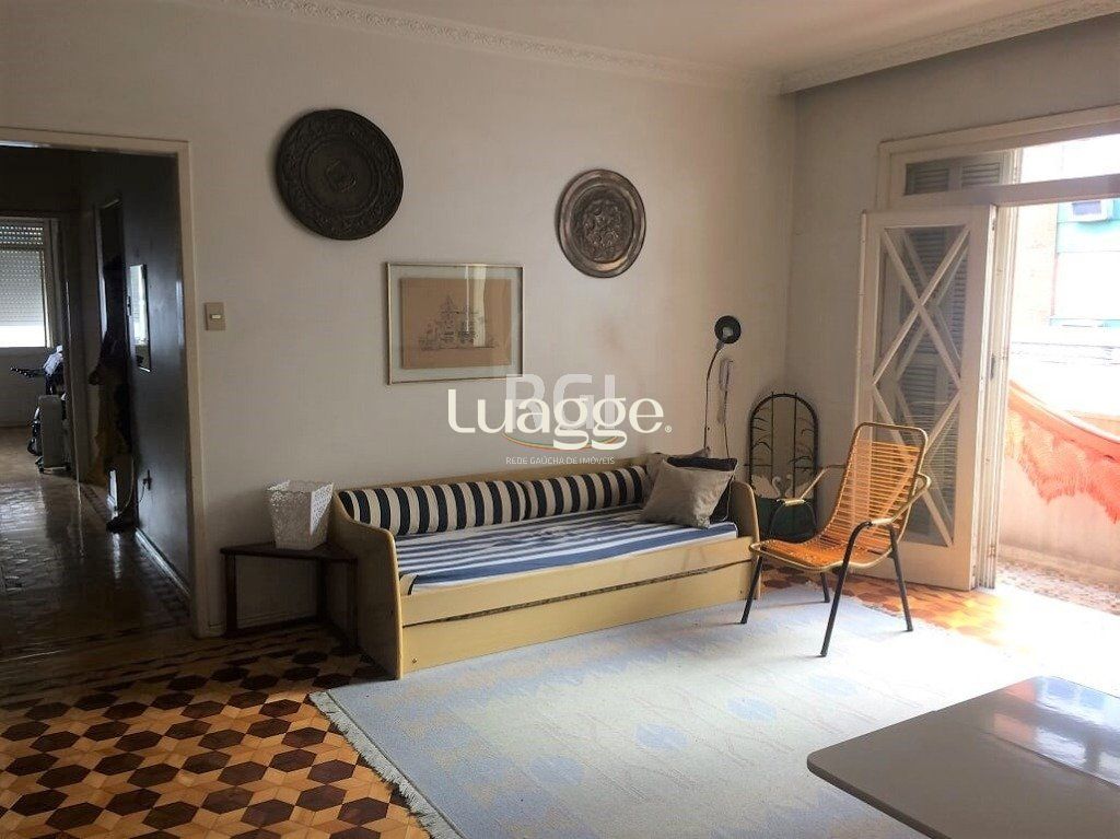 Apartamento à venda com 3 quartos, 143m² - Foto 2
