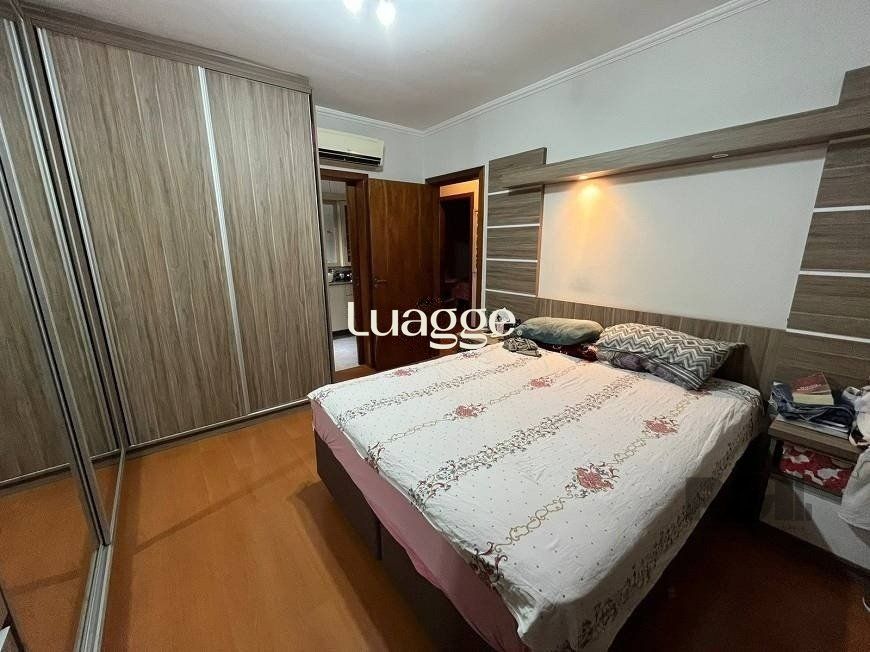 Casa à venda com 3 quartos, 201m² - Foto 7
