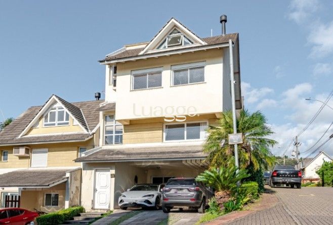 Casa de Condomínio à venda com 4 quartos, 248m² - Foto 1