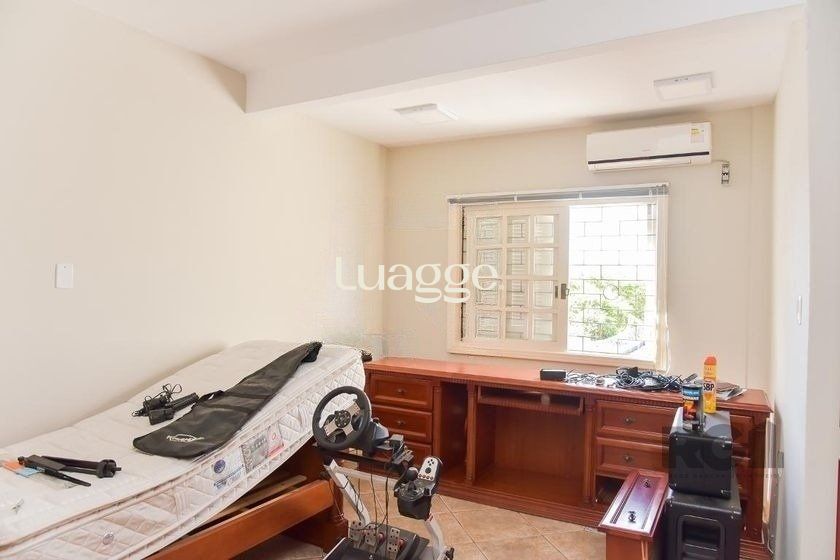 Casa à venda com 5 quartos, 199m² - Foto 27