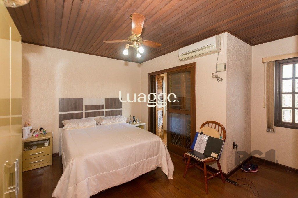 Casa à venda com 4 quartos, 264m² - Foto 13