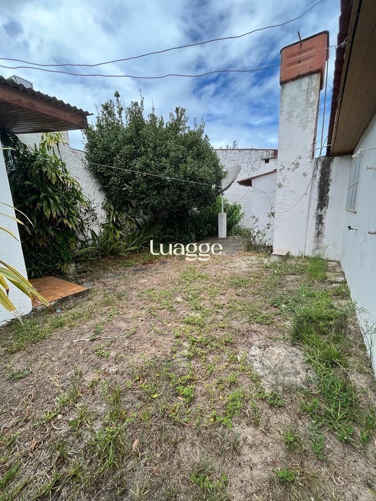 Casa à venda com 2 quartos, 68m² - Foto 7