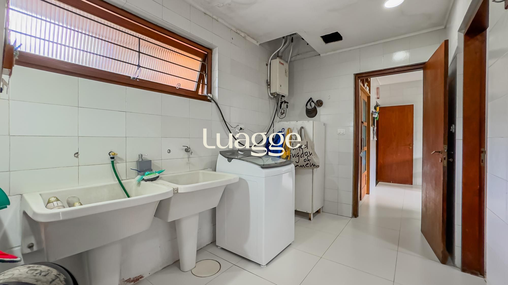 Casa à venda com 3 quartos, 315m² - Foto 27
