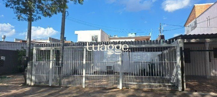 Casa à venda com 4 quartos, 116m² - Foto 1