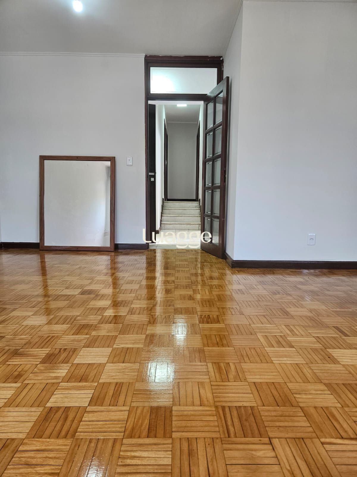 Casa à venda com 3 quartos, 165m² - Foto 2
