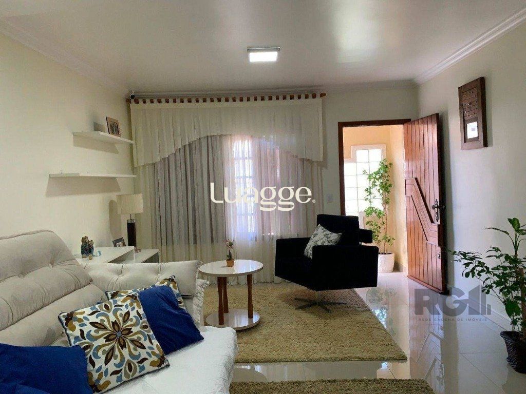 Casa à venda com 4 quartos, 231m² - Foto 3