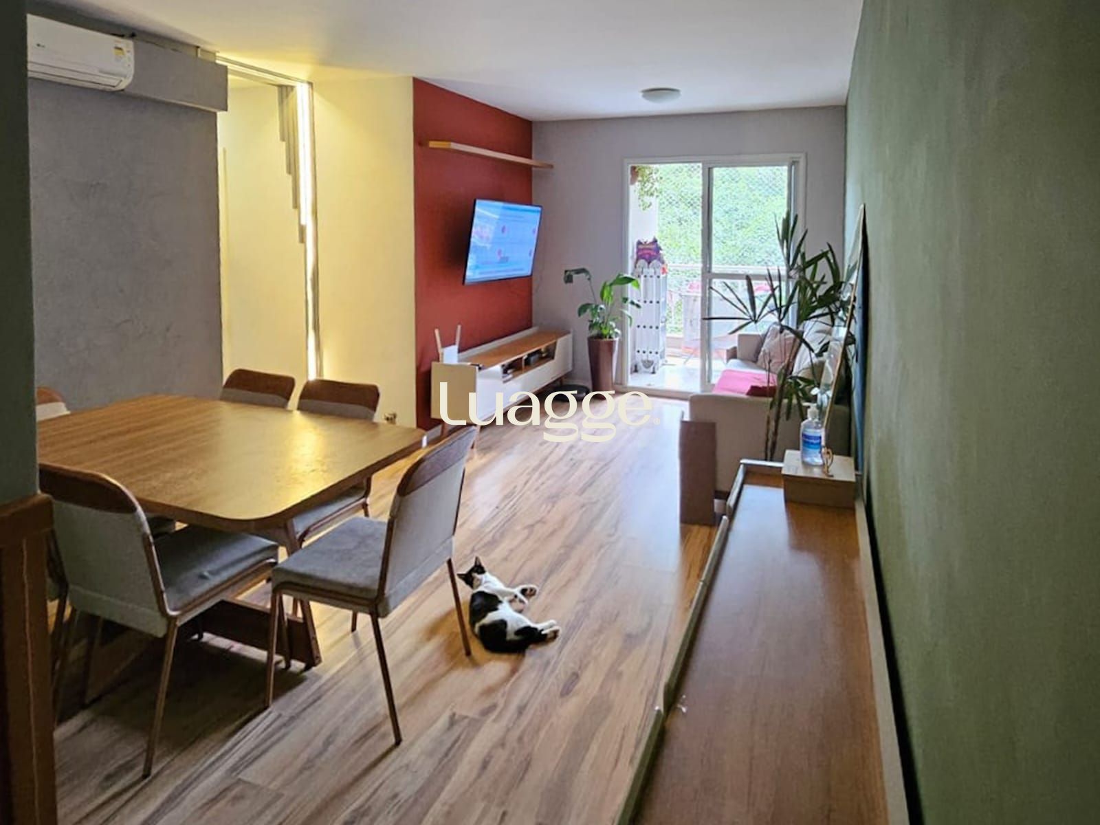Apartamento à venda com 3 quartos, 72m² - Foto 1