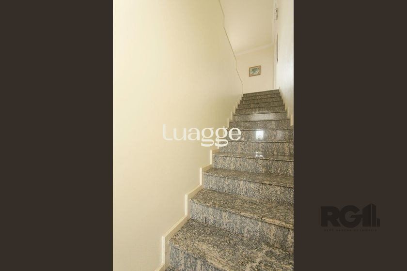 Casa à venda com 3 quartos, 369m² - Foto 14