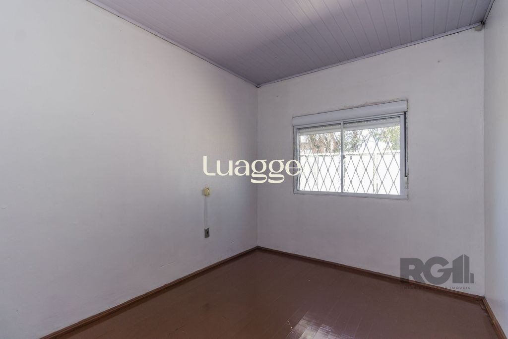 Casa à venda com 5 quartos, 159m² - Foto 4