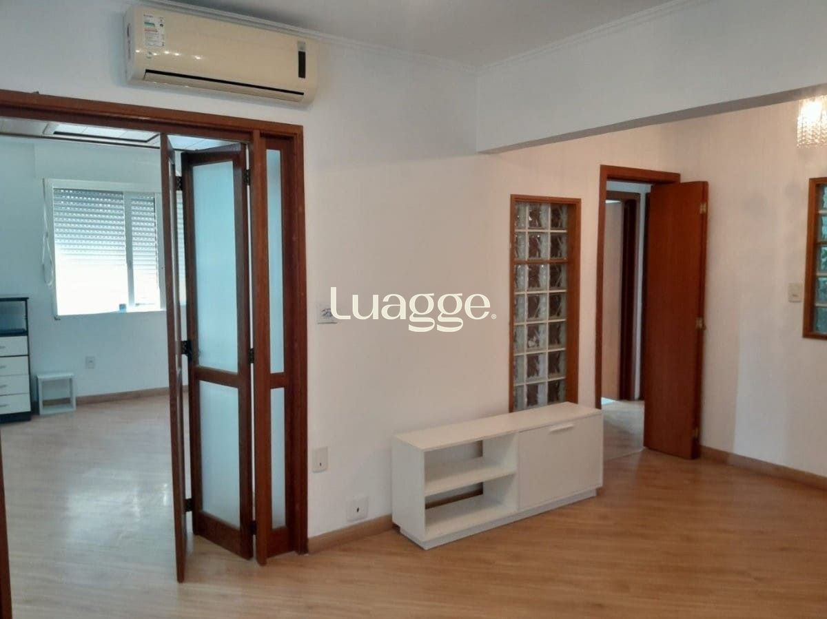 Apartamento de 2 dormitorios á venda no Bairro Cristal - Porto Alegre