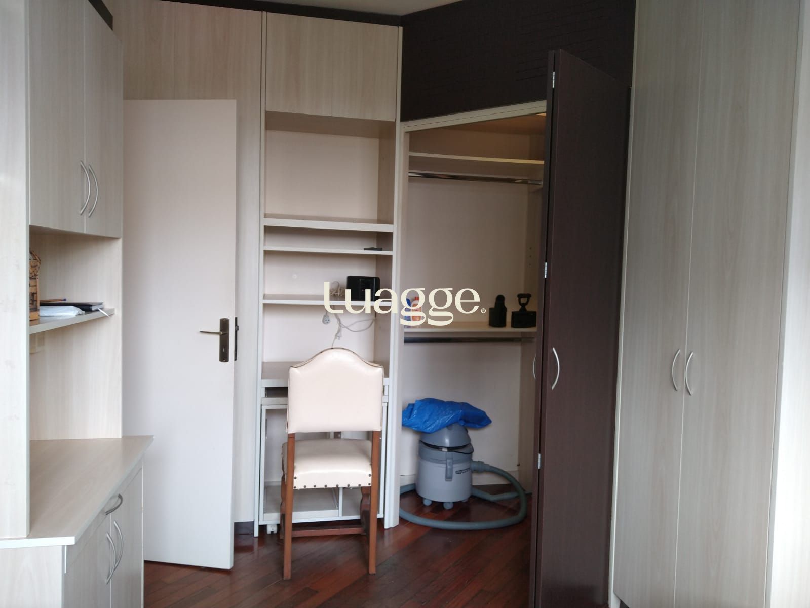 Apartamento à venda com 2 quartos, 60m² - Foto 19