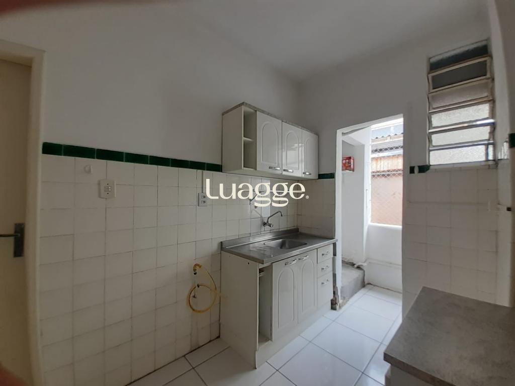 Apartamento à venda com 2 quartos, 63m² - Foto 3