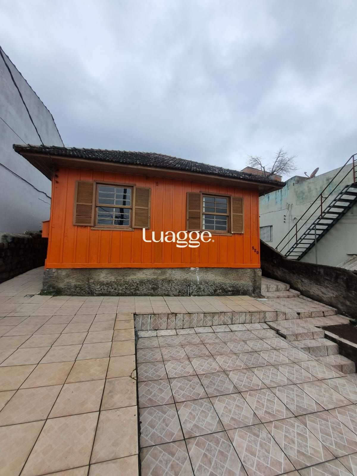 Casa à venda com 4 quartos, 159m² - Foto 1