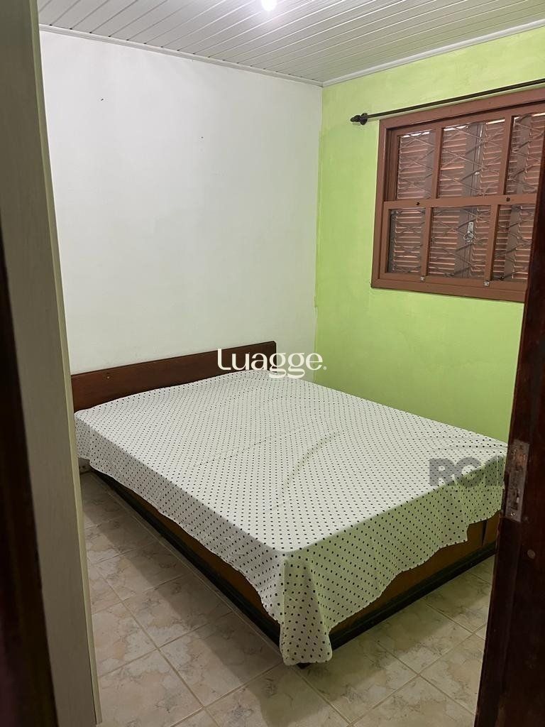 Casa à venda com 2 quartos, 68m² - Foto 4