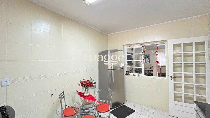 Casa à venda com 4 quartos, 223m² - Foto 18