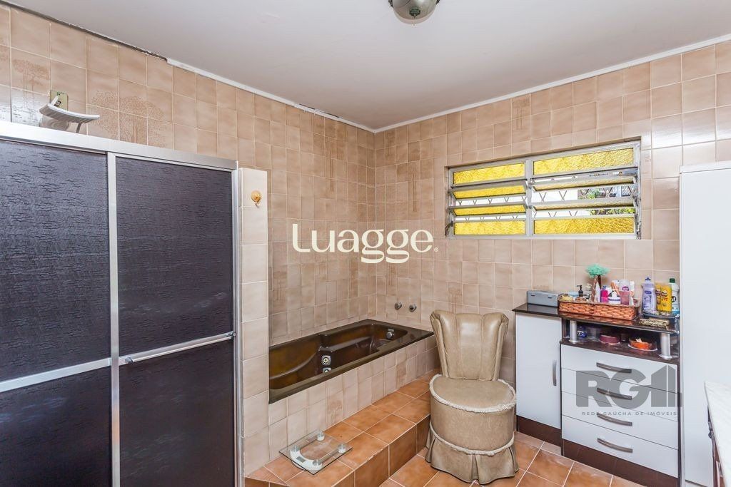 Casa à venda com 3 quartos, 211m² - Foto 11