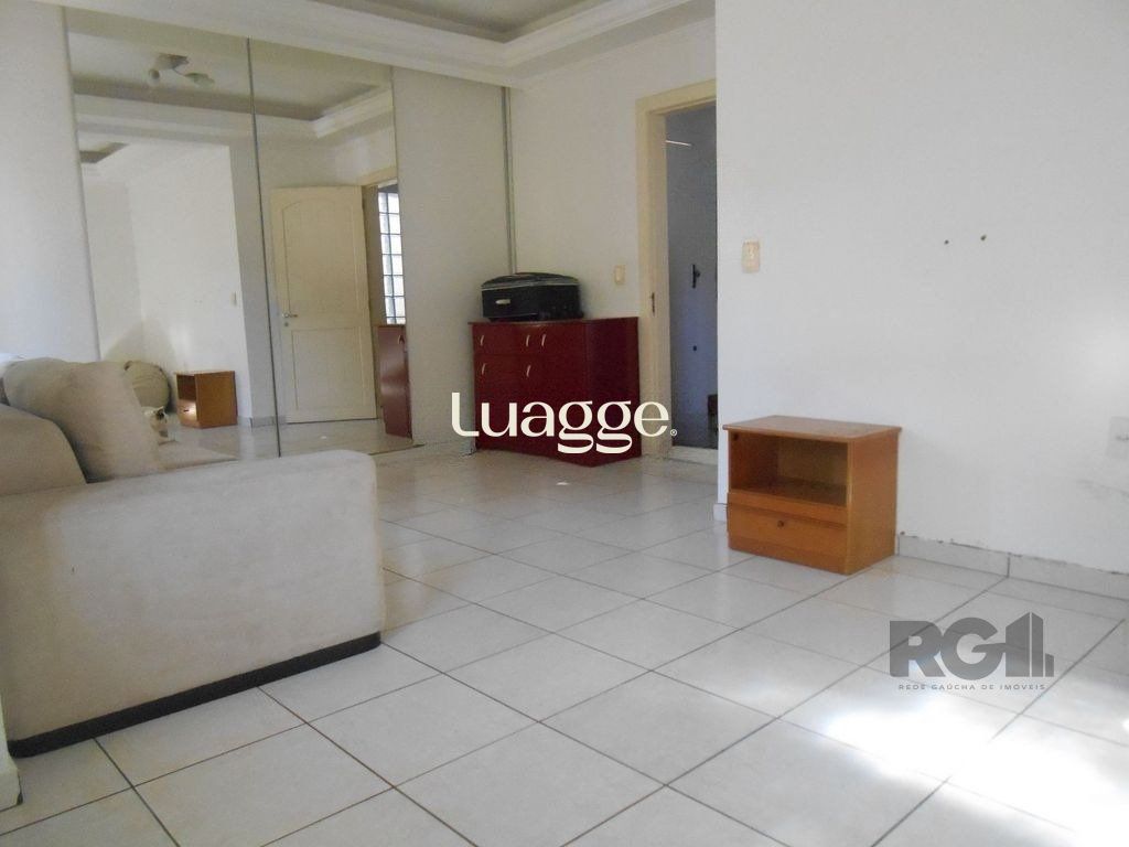 Casa à venda com 4 quartos, 302m² - Foto 2