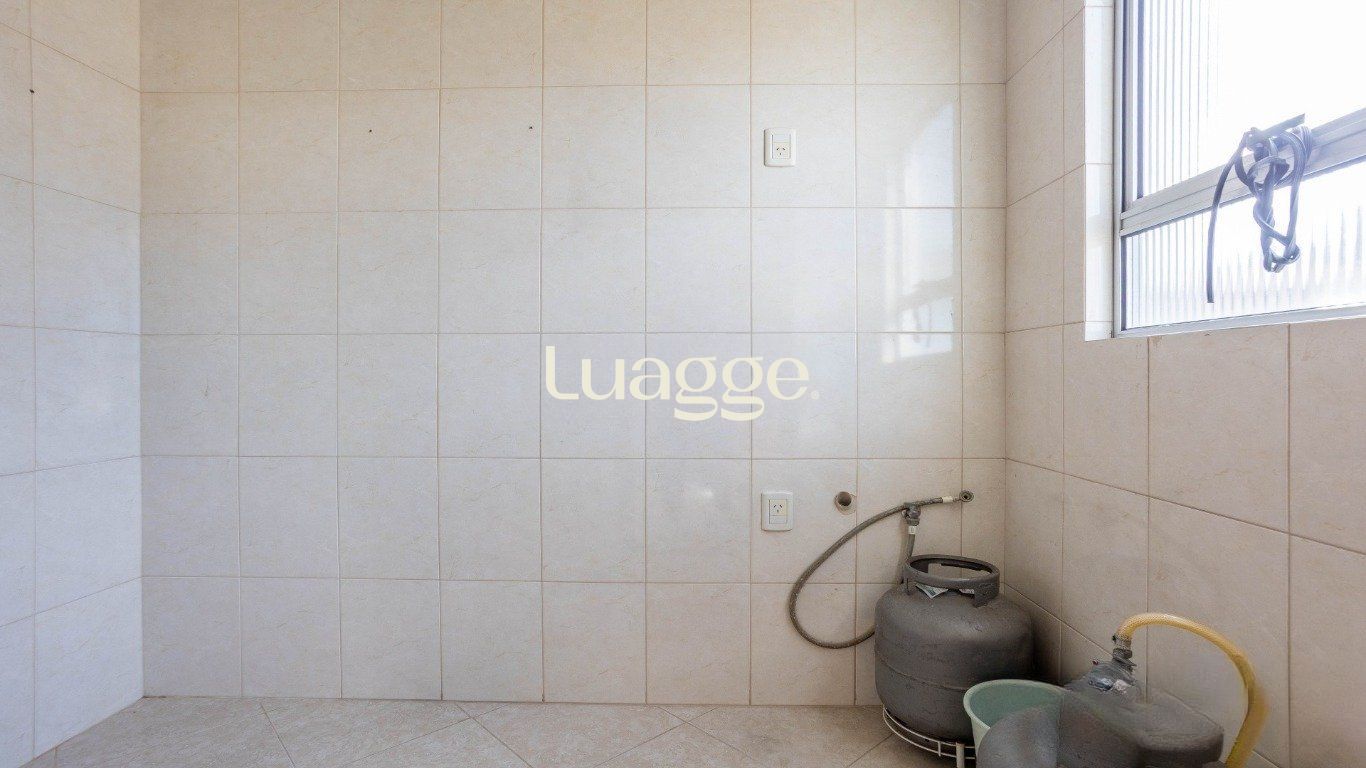 Apartamento à venda com 3 quartos, 137m² - Foto 31