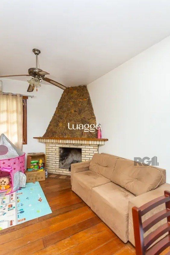 Casa à venda com 3 quartos, 161m² - Foto 2