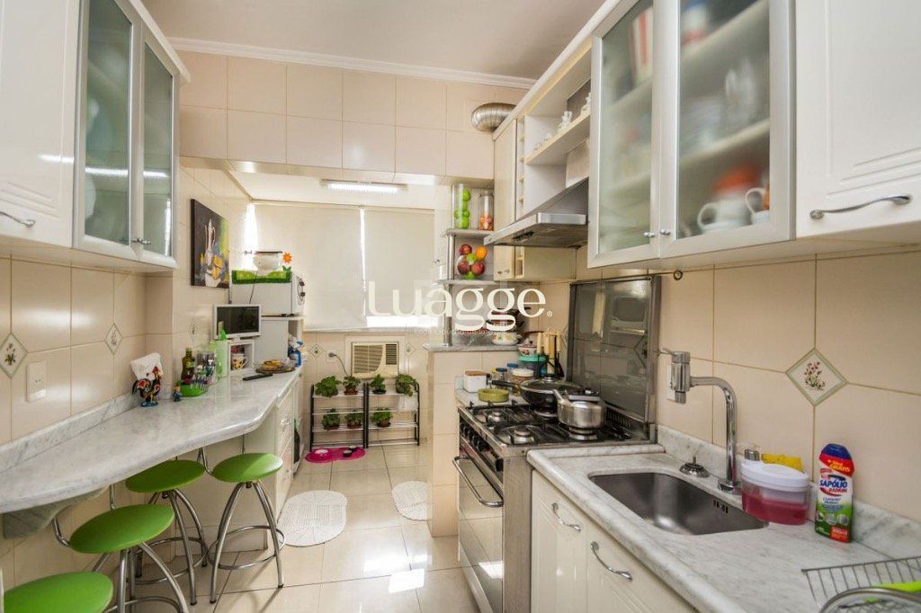 Cobertura à venda com 3 quartos, 200m² - Foto 15