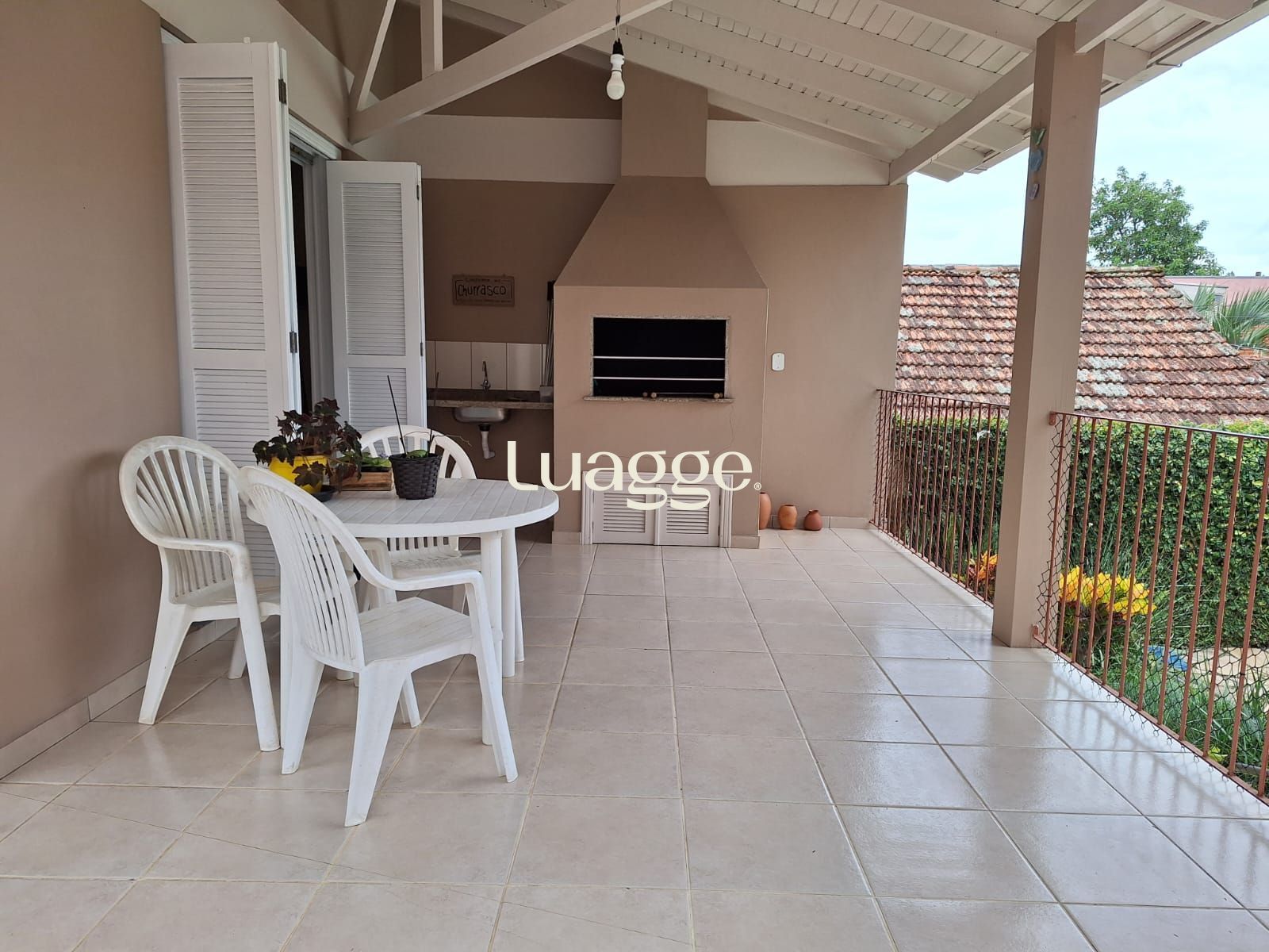 Casa à venda com 3 quartos, 249m² - Foto 4