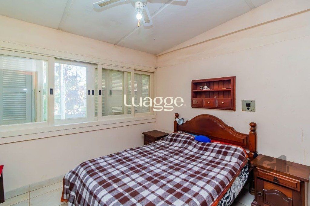 Casa à venda com 4 quartos, 214m² - Foto 15