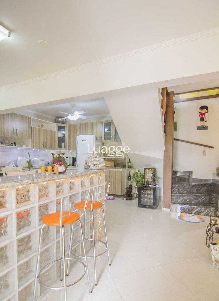 Casa à venda com 3 quartos, 254m² - Foto 18