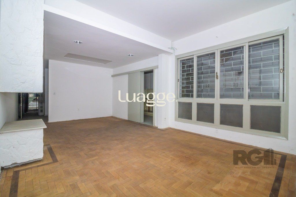 Casa à venda com 5 quartos, 117m² - Foto 8