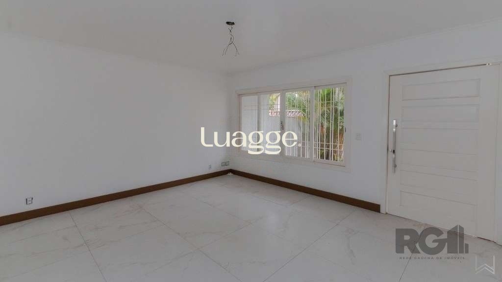 Casa à venda com 3 quartos, 232m² - Foto 6