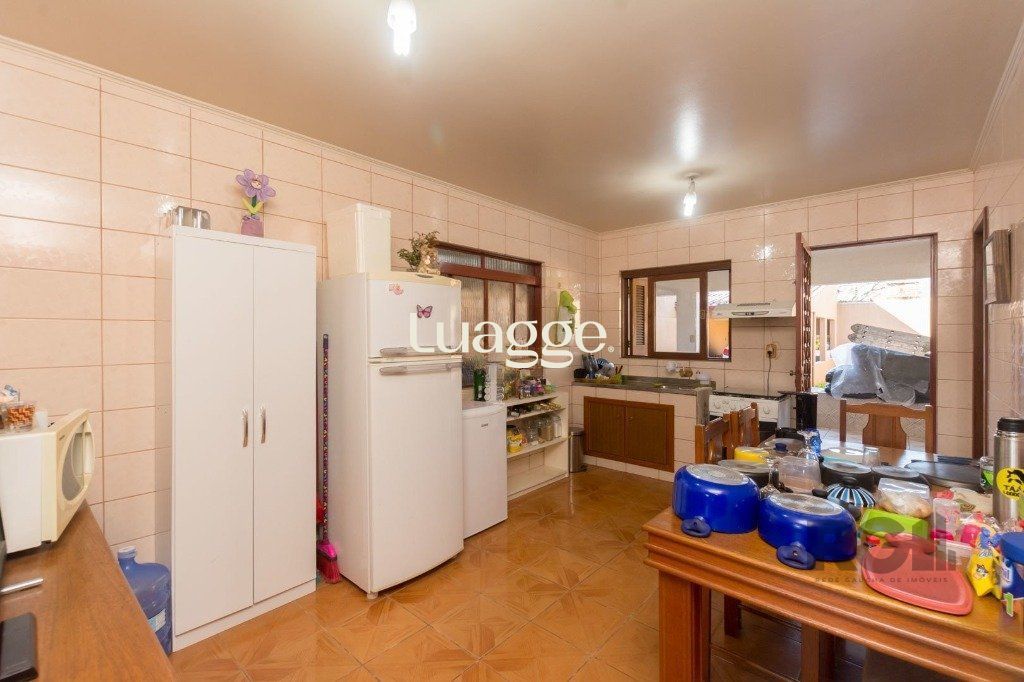 Casa à venda com 4 quartos, 264m² - Foto 6