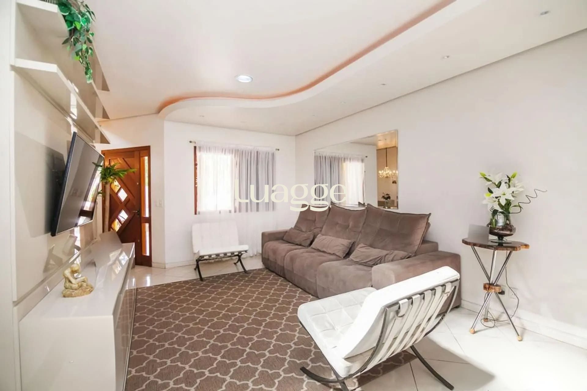 Casa à venda com 4 quartos, 292m² - Foto 2