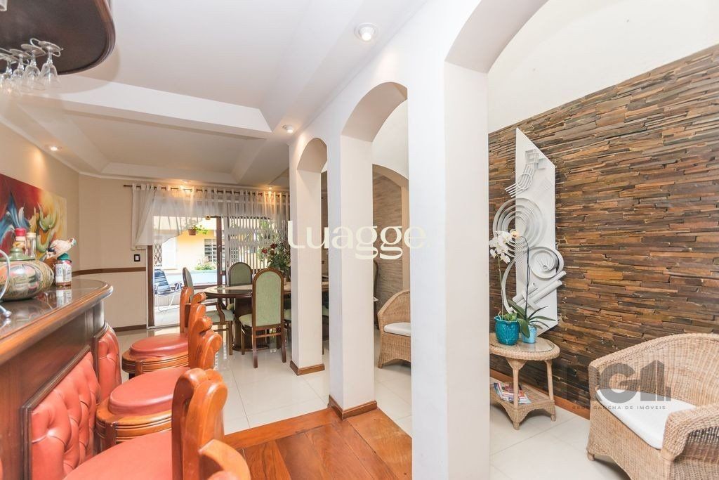 Casa à venda com 5 quartos, 381m² - Foto 5