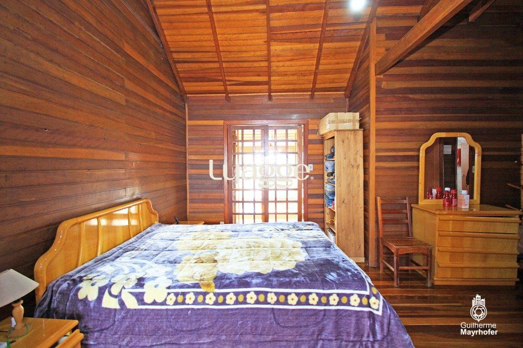 Casa à venda com 3 quartos, 236m² - Foto 17
