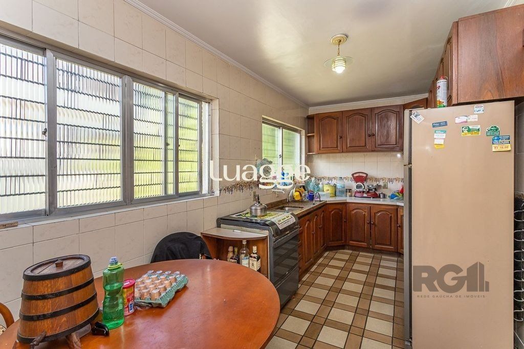 Casa à venda com 4 quartos, 218m² - Foto 25