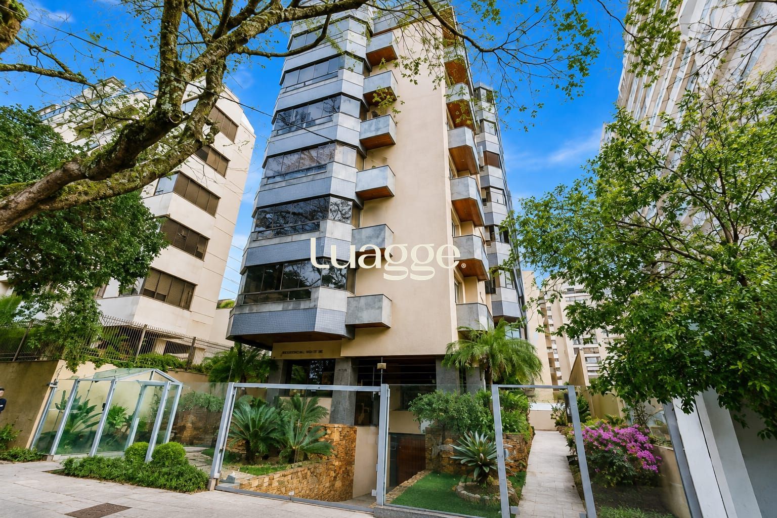 apartamento de 3 dormitórios, 1 suíte no Bairro Bela Vista