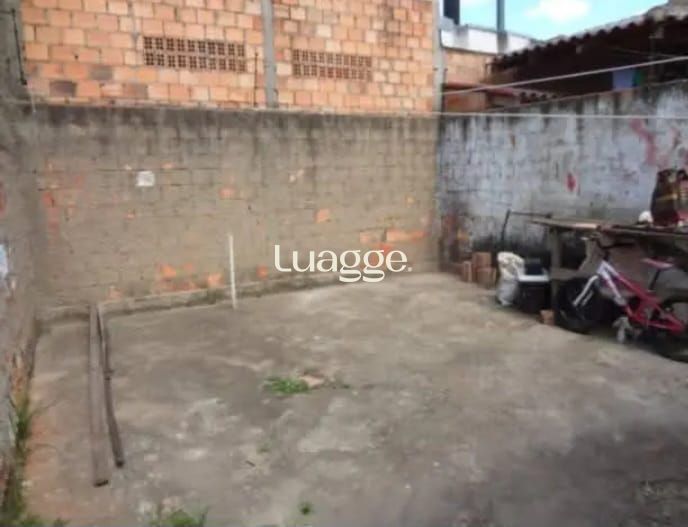 Casa à venda com 2 quartos, 54m² - Foto 3