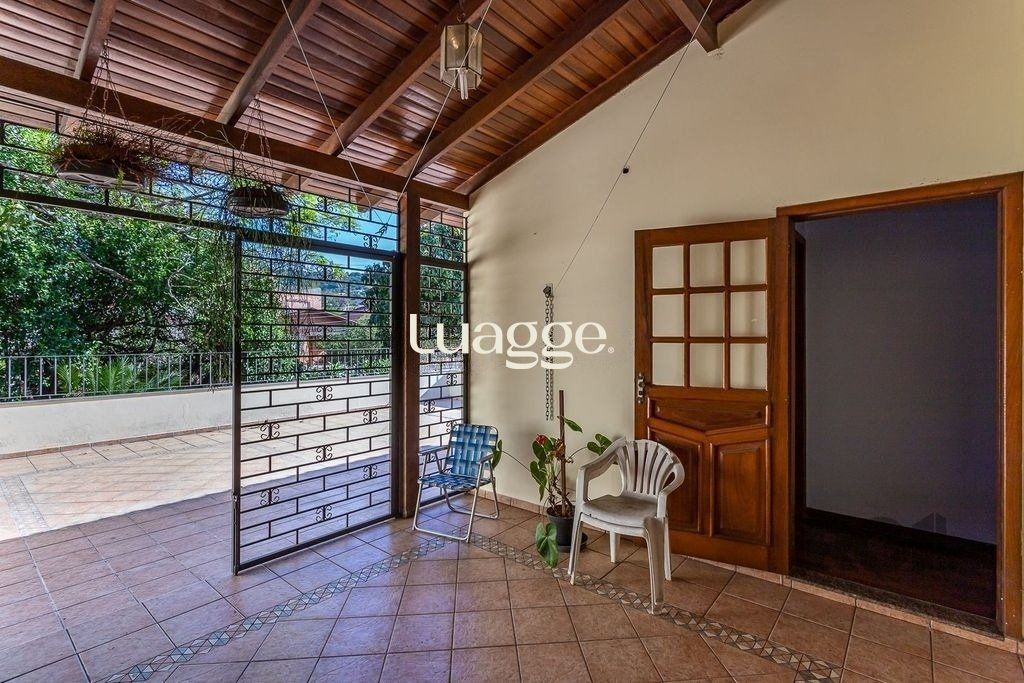 Casa à venda com 4 quartos, 218m² - Foto 19