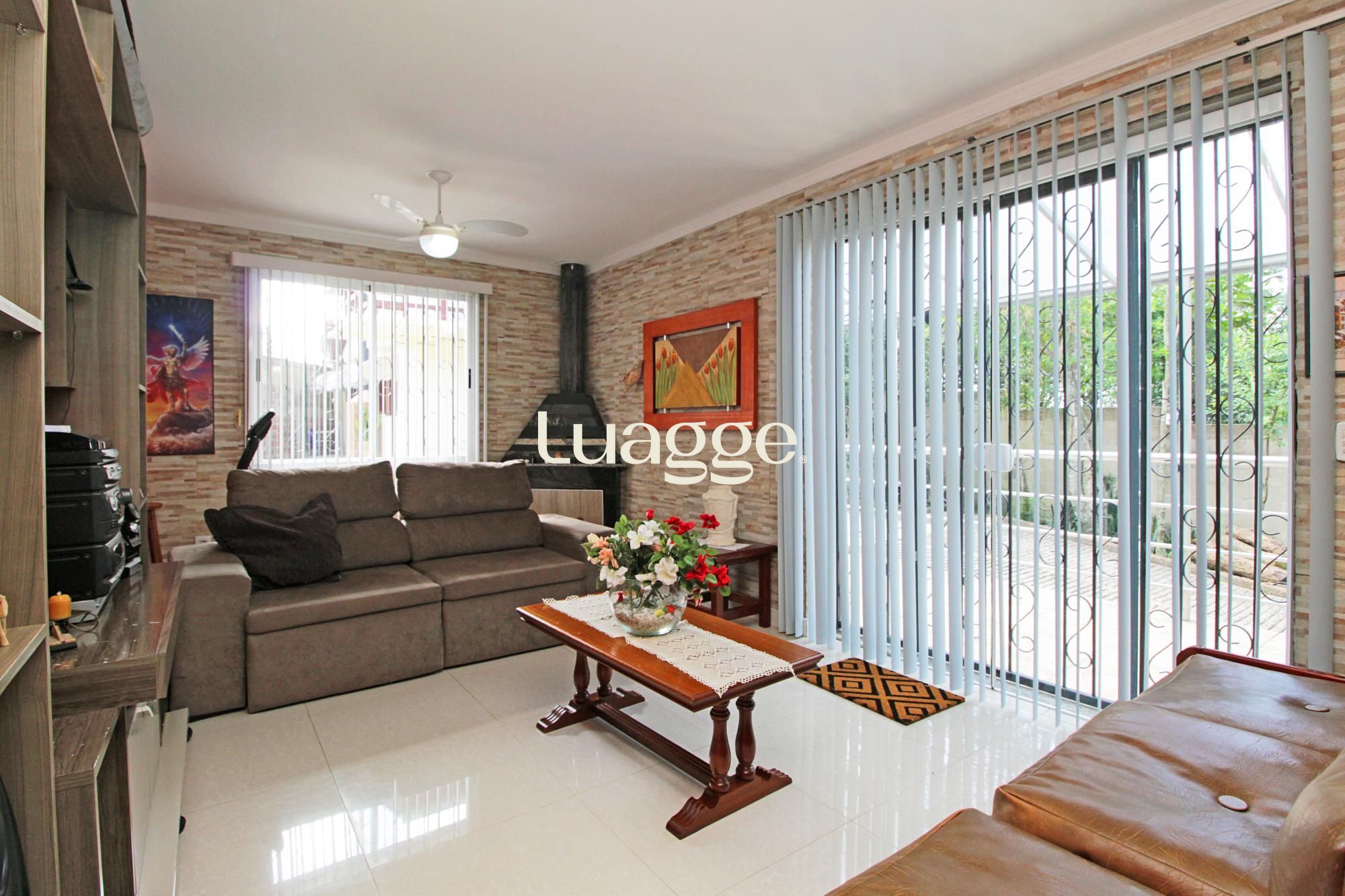Casa à venda com 3 quartos, 331m² - Foto 3