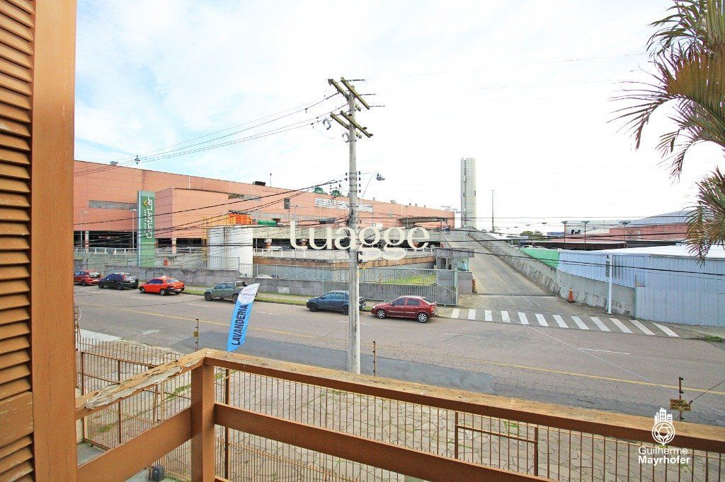 Casa à venda com 3 quartos, 236m² - Foto 11
