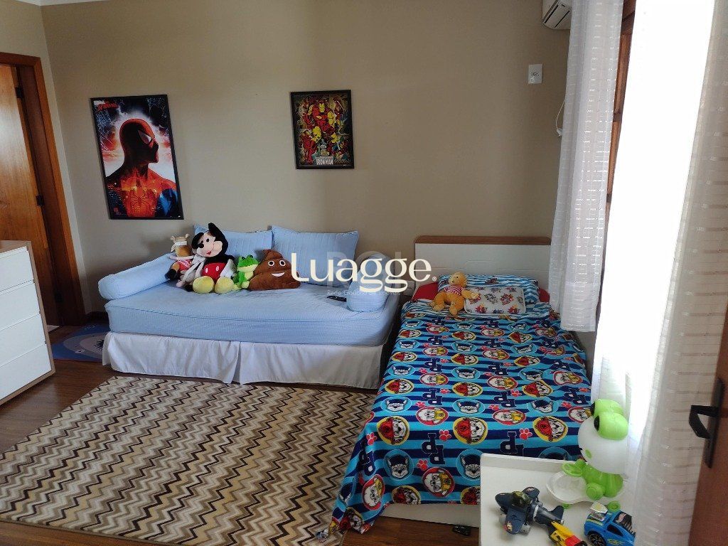 Casa à venda com 3 quartos, 341m² - Foto 27