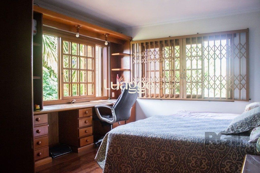 Casa à venda com 4 quartos, 297m² - Foto 12