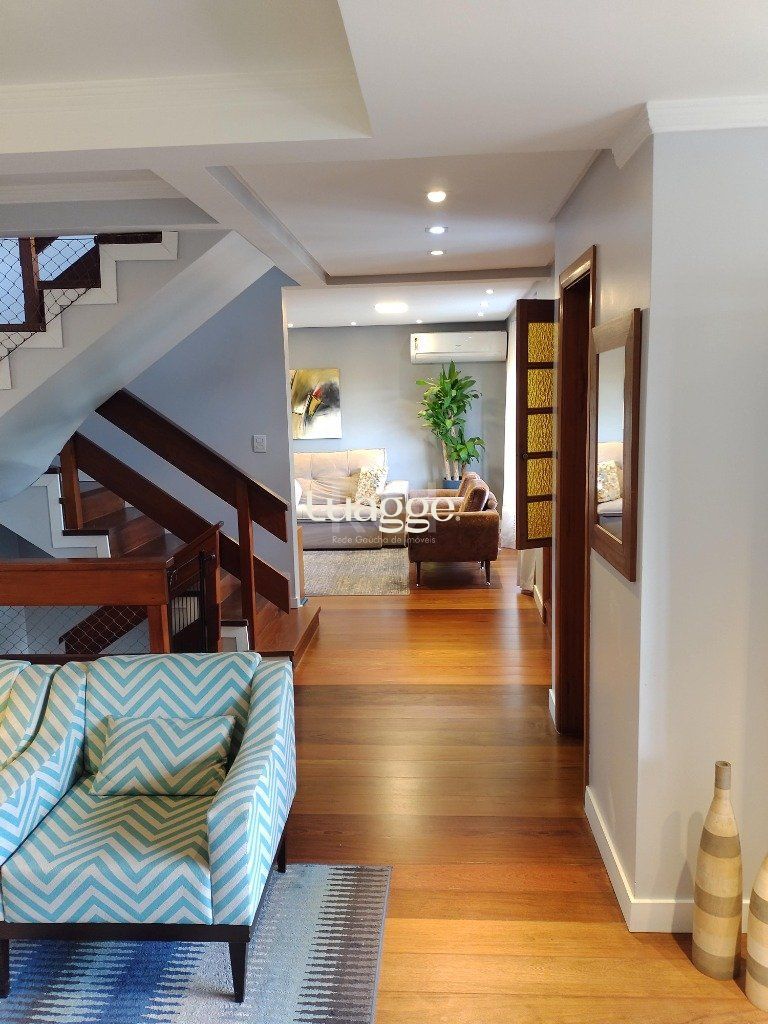 Casa à venda com 3 quartos, 341m² - Foto 9