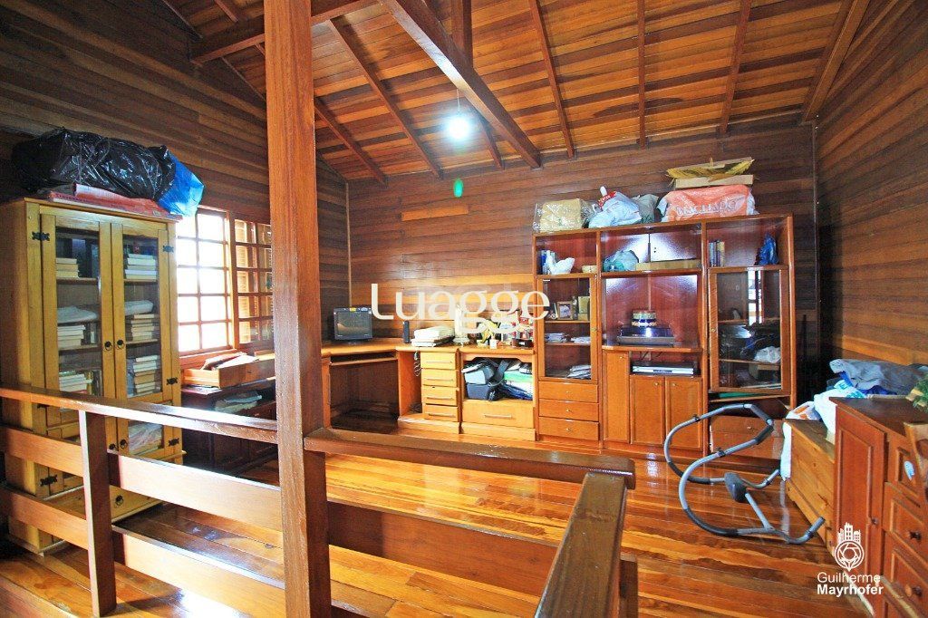 Casa à venda com 3 quartos, 236m² - Foto 8