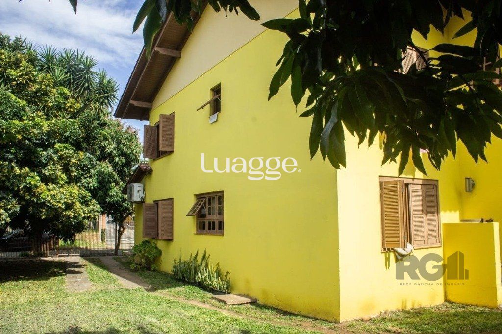 Casa à venda com 4 quartos, 297m² - Foto 26
