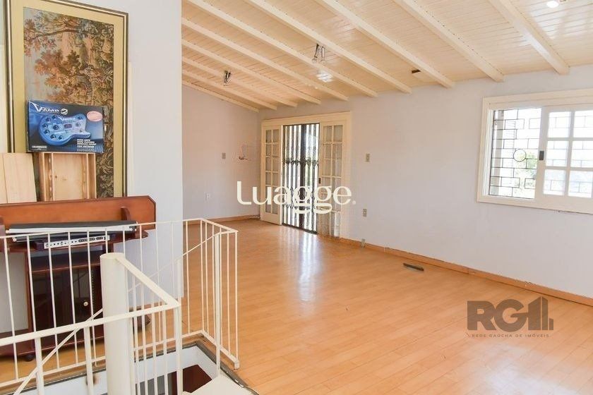 Casa à venda com 5 quartos, 199m² - Foto 33