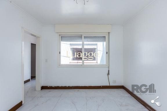 Casa à venda com 3 quartos, 232m² - Foto 7